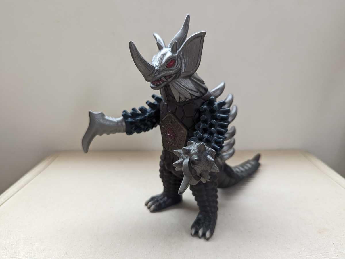 Amazon.co.jp: ウルトラ怪獣 800シリーズ ソフビ タイラント : おもちゃ
